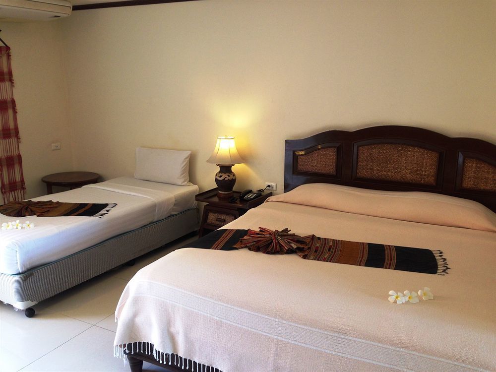 Phuphaya Resort Pattaya Esterno foto