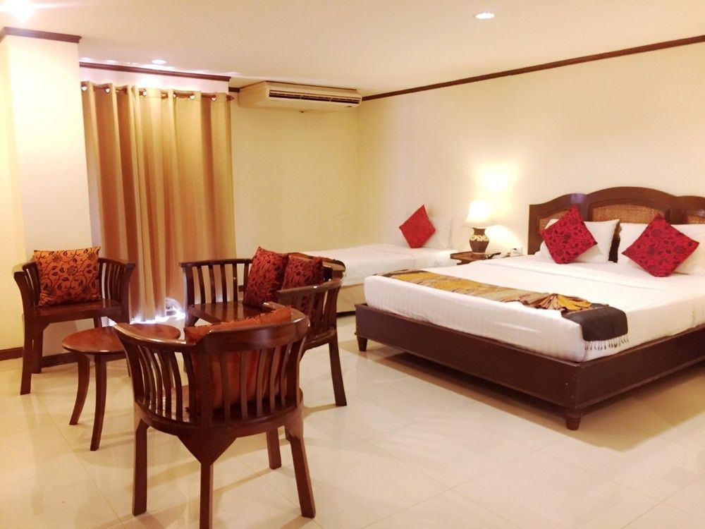 Phuphaya Resort Pattaya Esterno foto