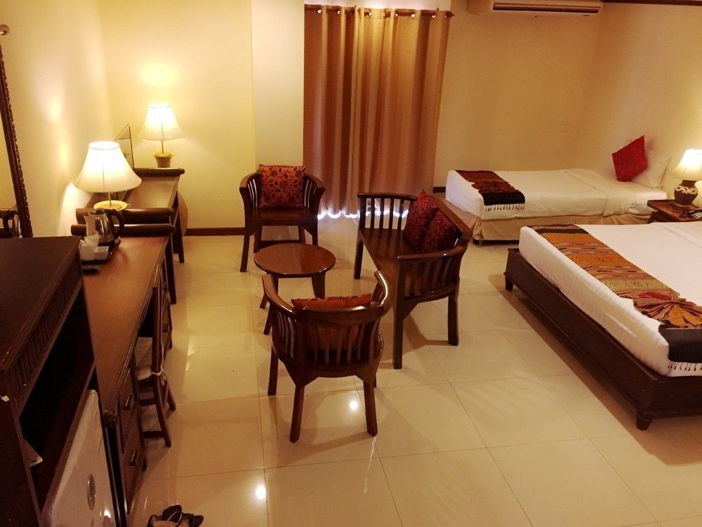 Phuphaya Resort Pattaya Esterno foto