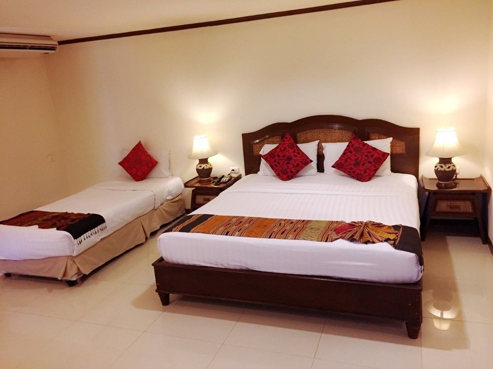 Phuphaya Resort Pattaya Esterno foto