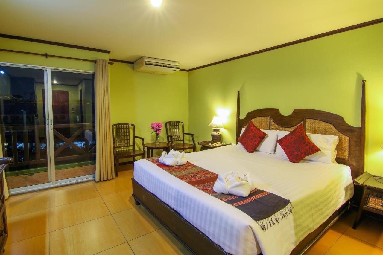 Phuphaya Resort Pattaya Esterno foto
