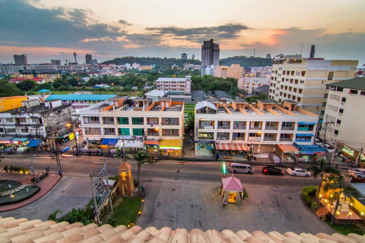 Phuphaya Resort Pattaya Esterno foto