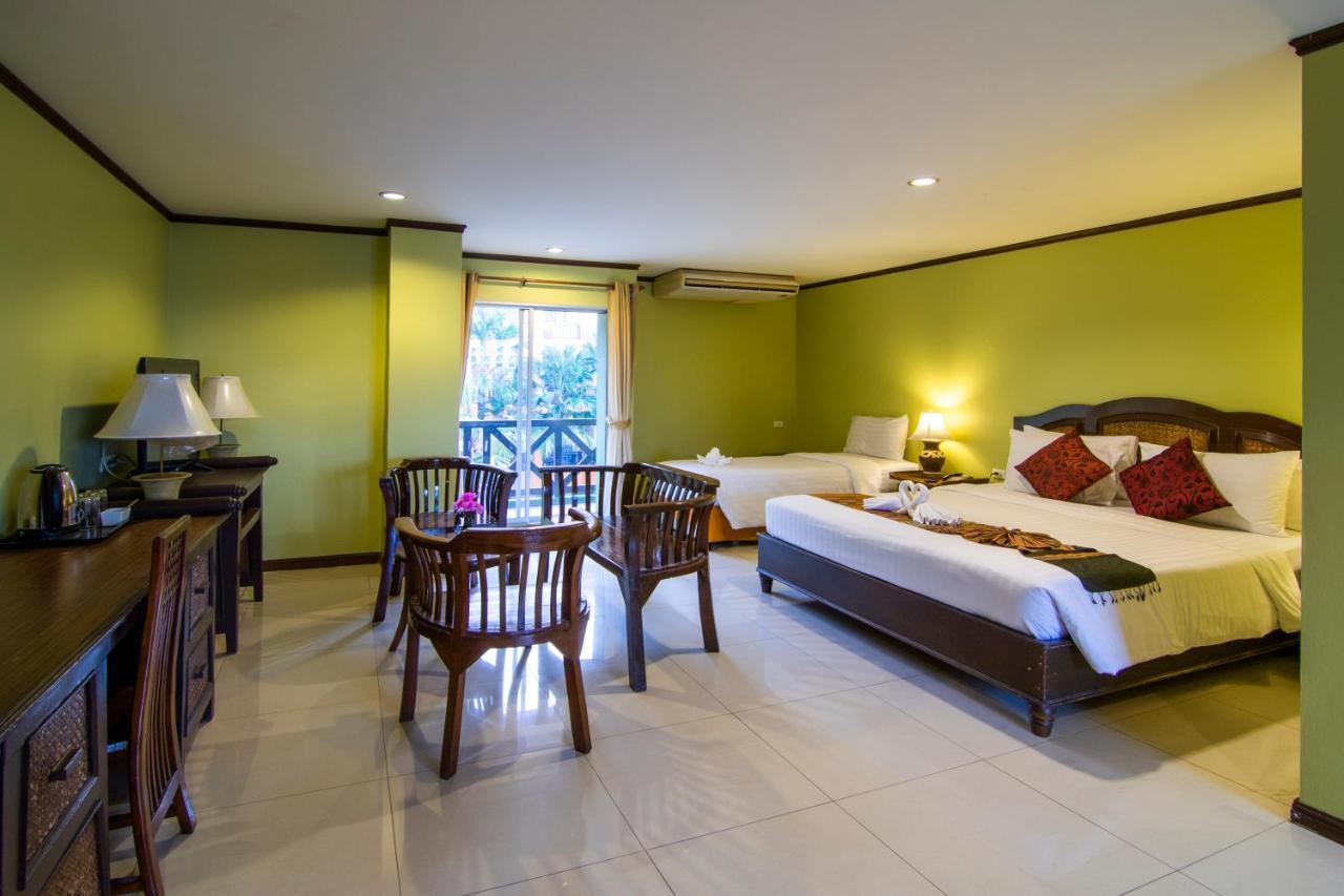 Phuphaya Resort Pattaya Esterno foto