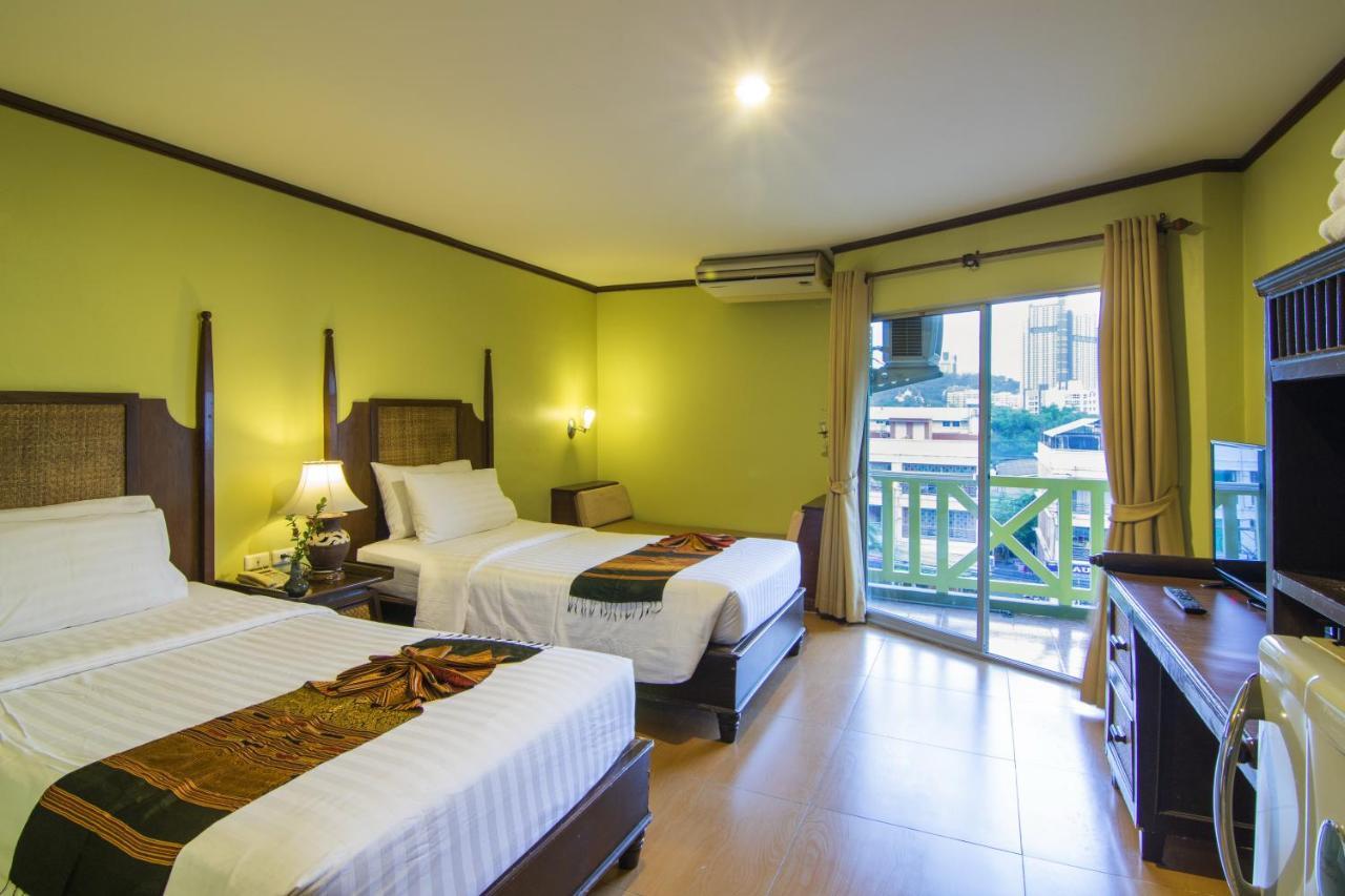 Phuphaya Resort Pattaya Esterno foto
